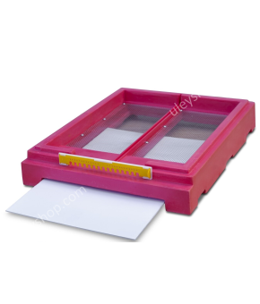 Задвижка ПВХ на дно 10 рамкового вулика ППУ "BeeStar". Задвижка ПВХ на дно 10 рамкового вулика ППУ "BeeStar".